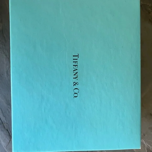 Tiffany & Co. White and Gold Ornament Box - Picture 7 of 7